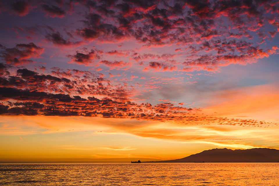 Beautiful view sunset sea
